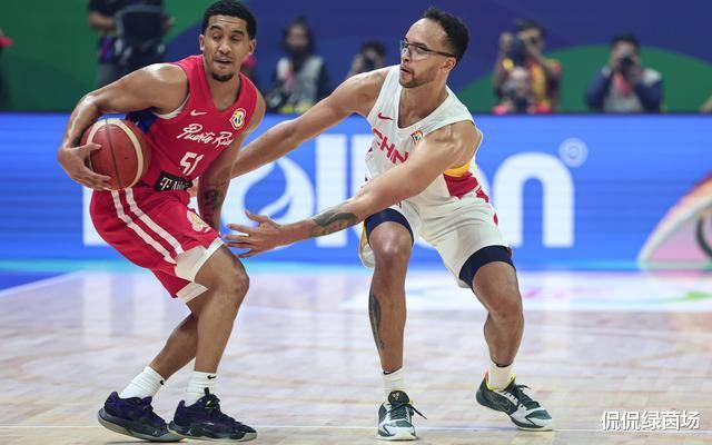 关于意大利男篮完胜加拿大男篮，拉文一己之力扛起全队的信息