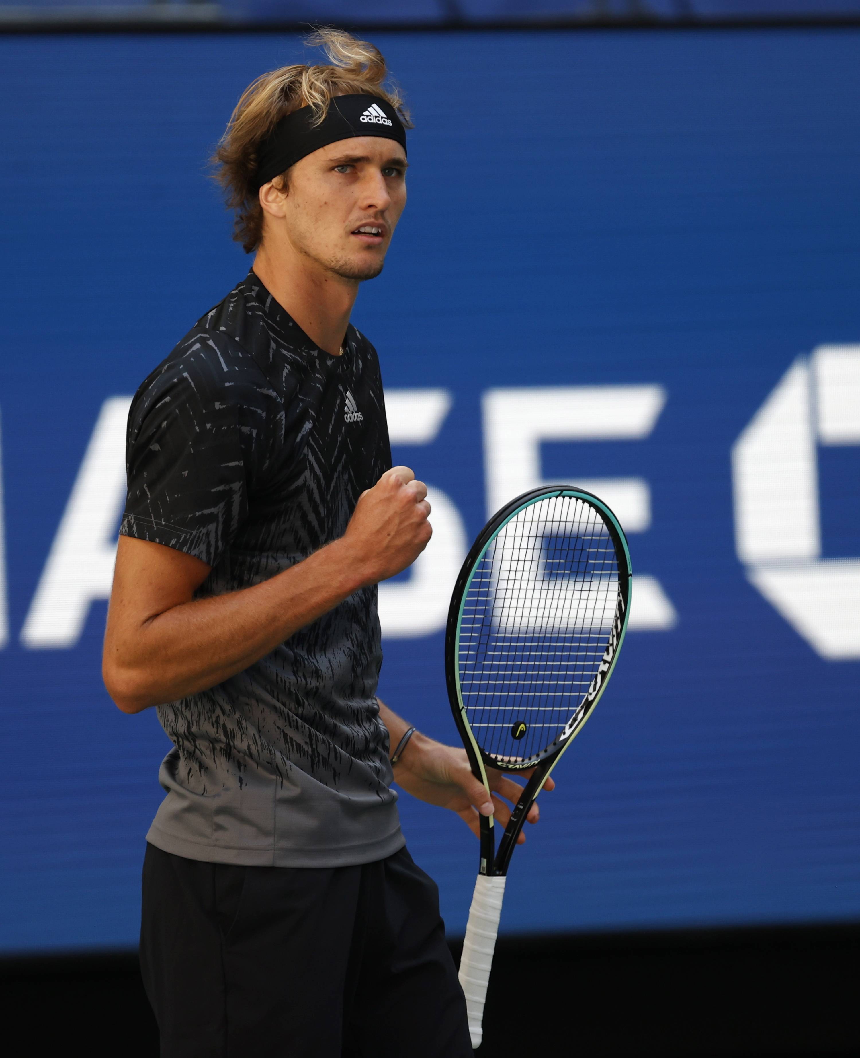 德国网球队强势英国网球队，兹维列夫统治全场的简单介绍