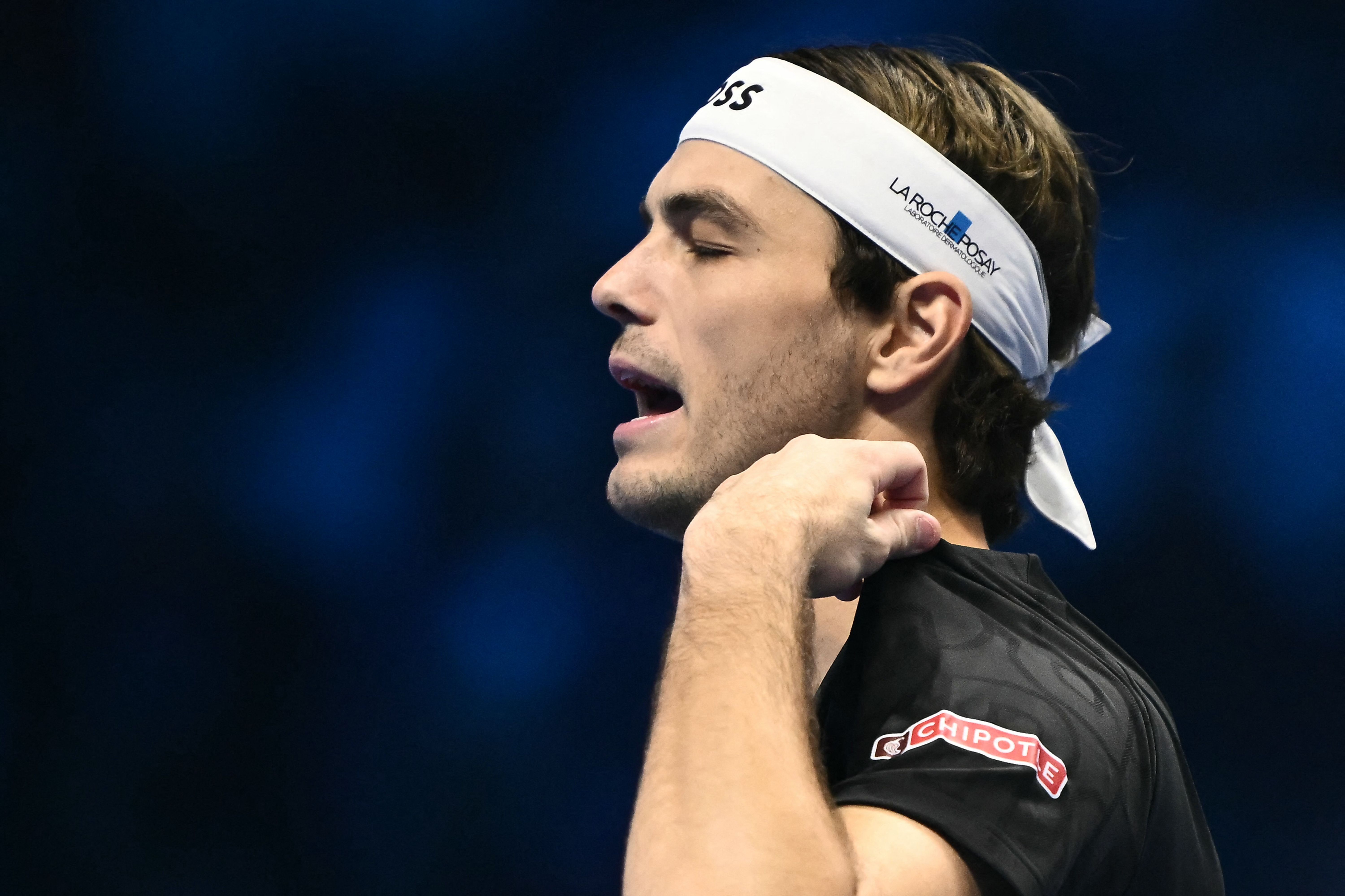 包含ATP总决赛鏖战年终总决赛，辛纳惊艳四座的词条