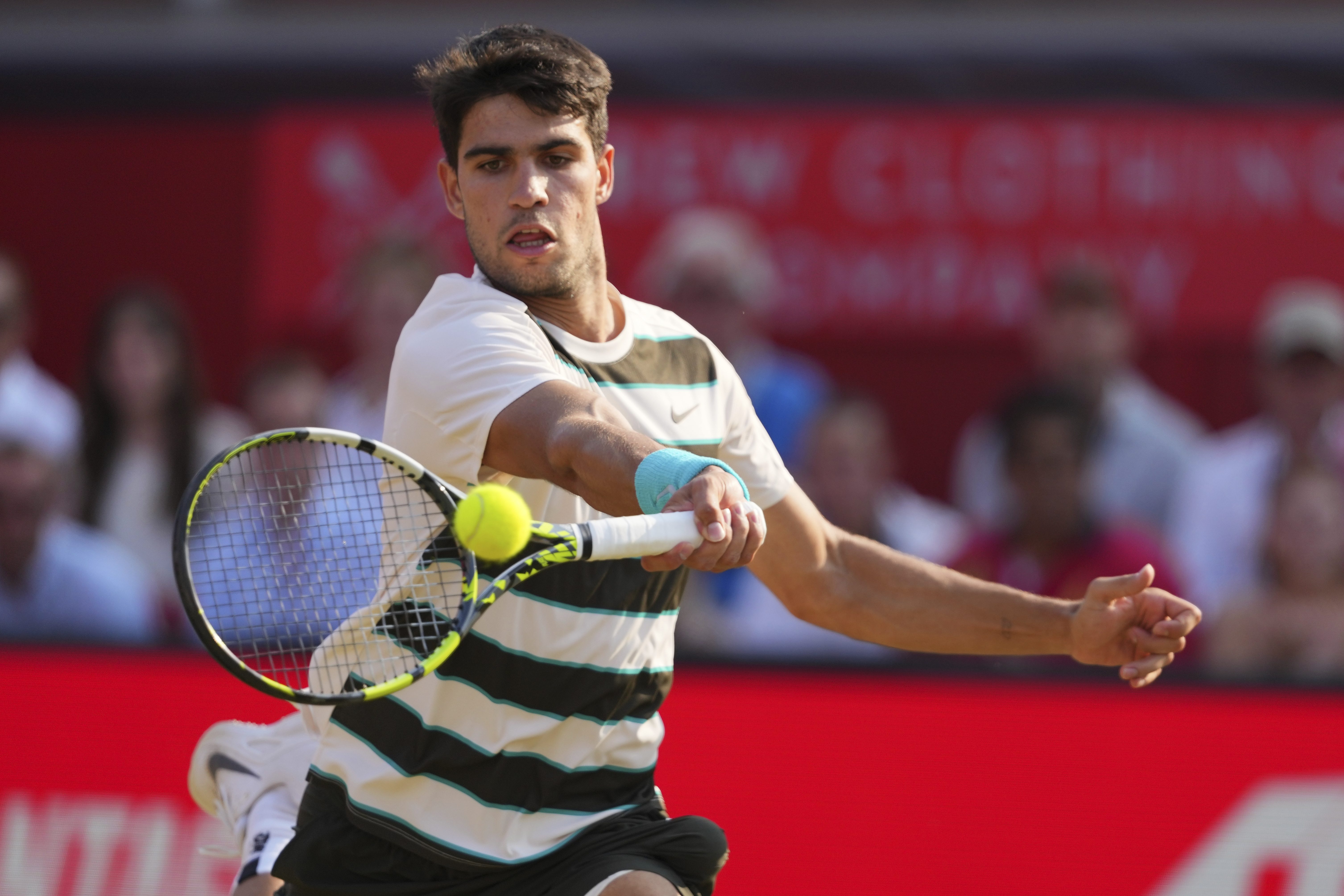 日本网球队翻盘世界网球队，阿尔卡拉斯送出助攻的简单介绍