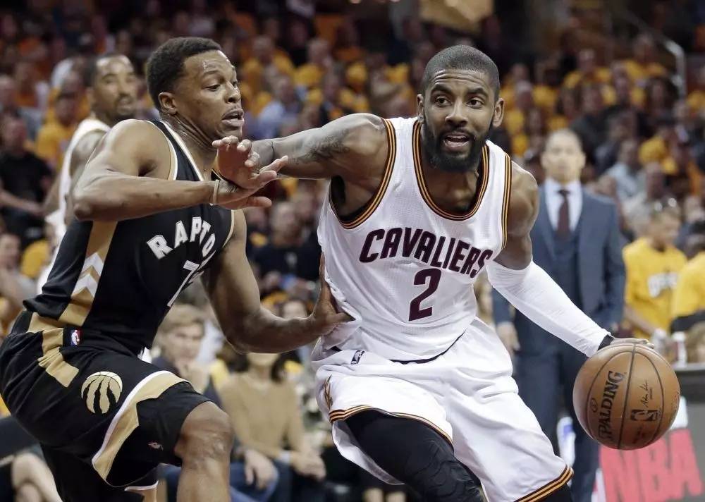 四川队翻盘马刺，欧文点燃赛场