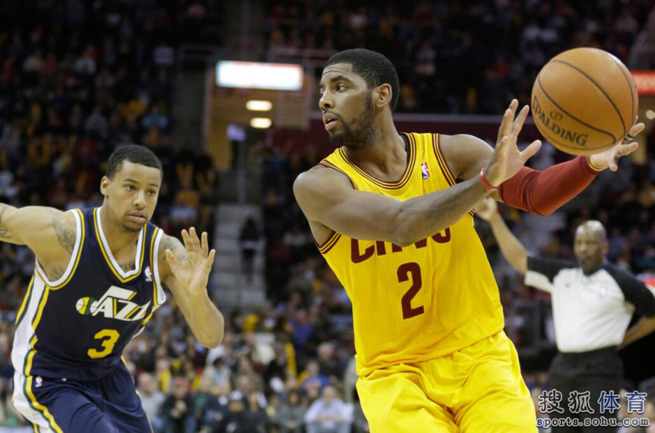 四川队翻盘马刺，欧文点燃赛场