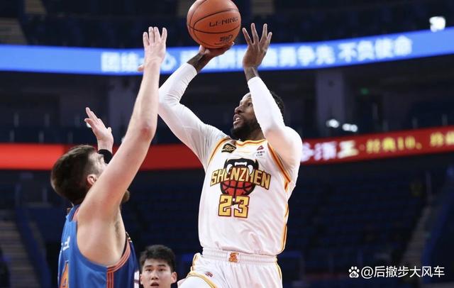 包含惊险一战赢得关键胜利，积分榜稳居前列的词条