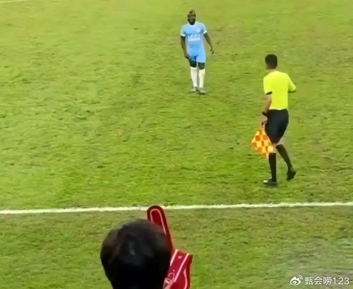 亚冠比赛球场外风波，球员惹祸或将受到处罚的简单介绍