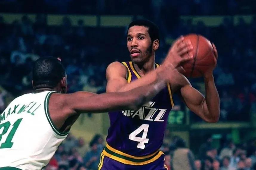 汉堡前锋持续破门，成为球队得分王的简单介绍