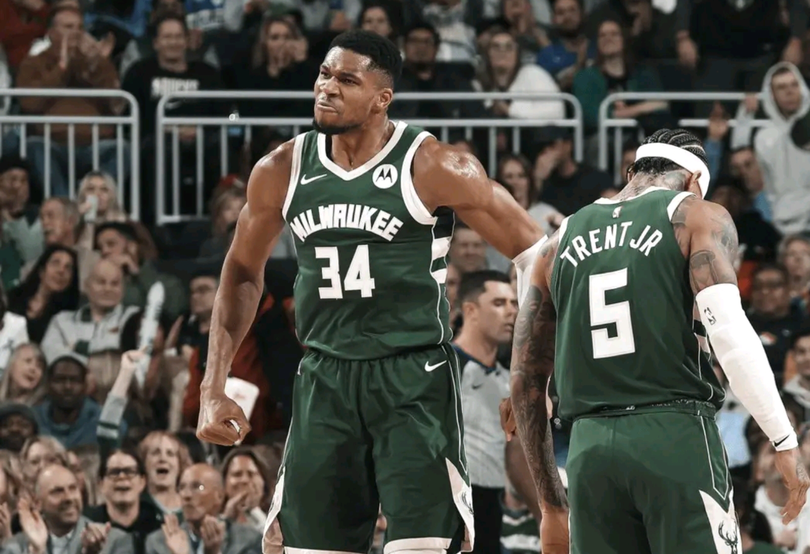 包含雄鹿力克76人,麦科勒姆统治全场的词条 包含雄鹿力克76人,麦科勒姆统治全场的词条