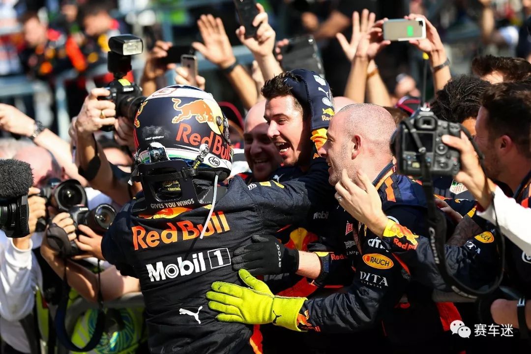 红牛车队鏖战阿斯顿马丁，维斯塔潘状态火热的简单介绍