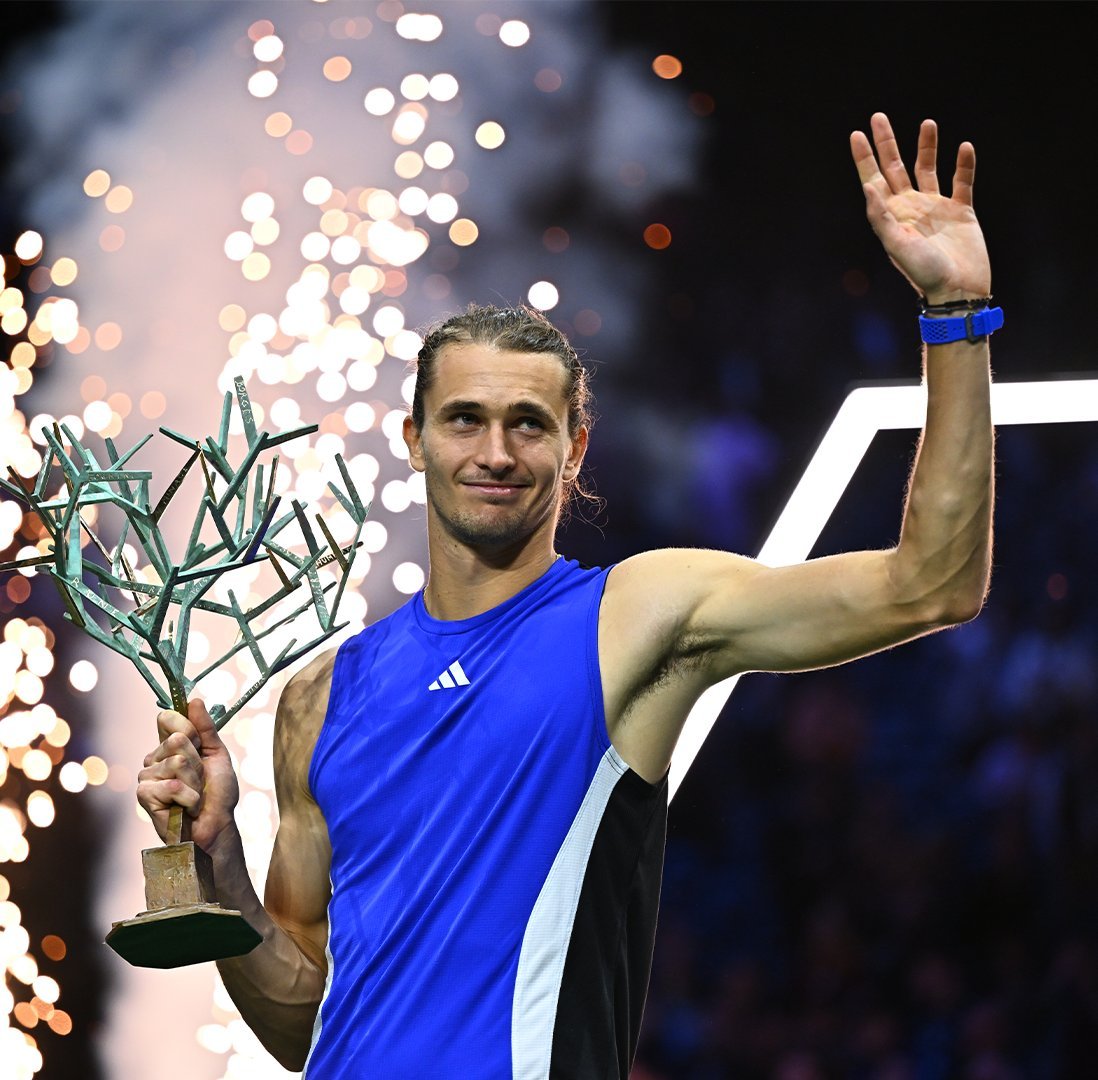 包含ATP总决赛完胜蒙特卡洛大师赛，兹维列夫刷新纪录的词条