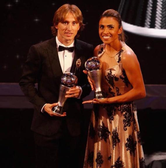 韩国翻盘哥伦比亚，莫德里奇一己之力扛起全队的简单介绍