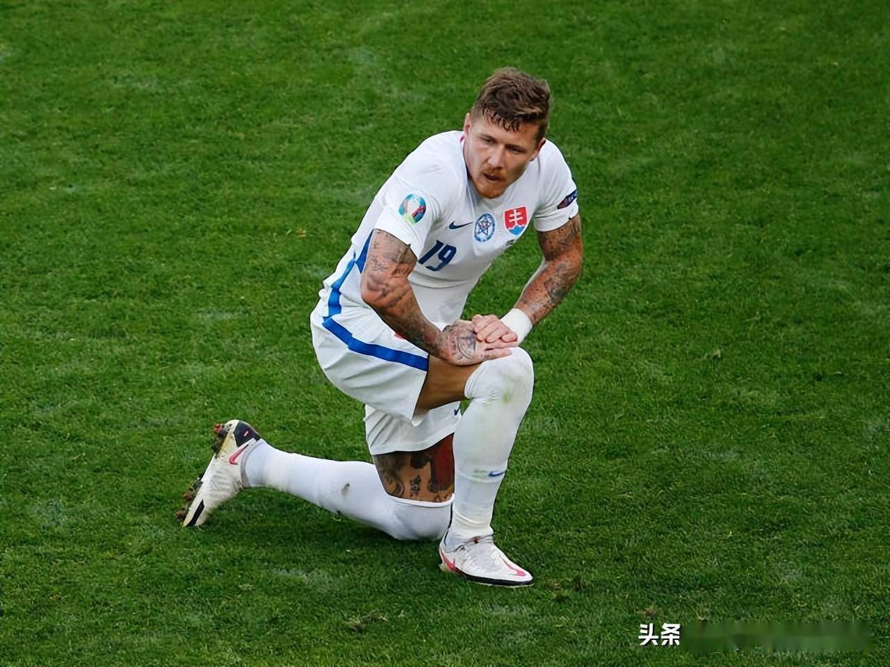 关于欧预赛各队击鼓传花,胜负悬念未定的信息 关于欧预赛各队击鼓传花,胜负悬念未定的信息