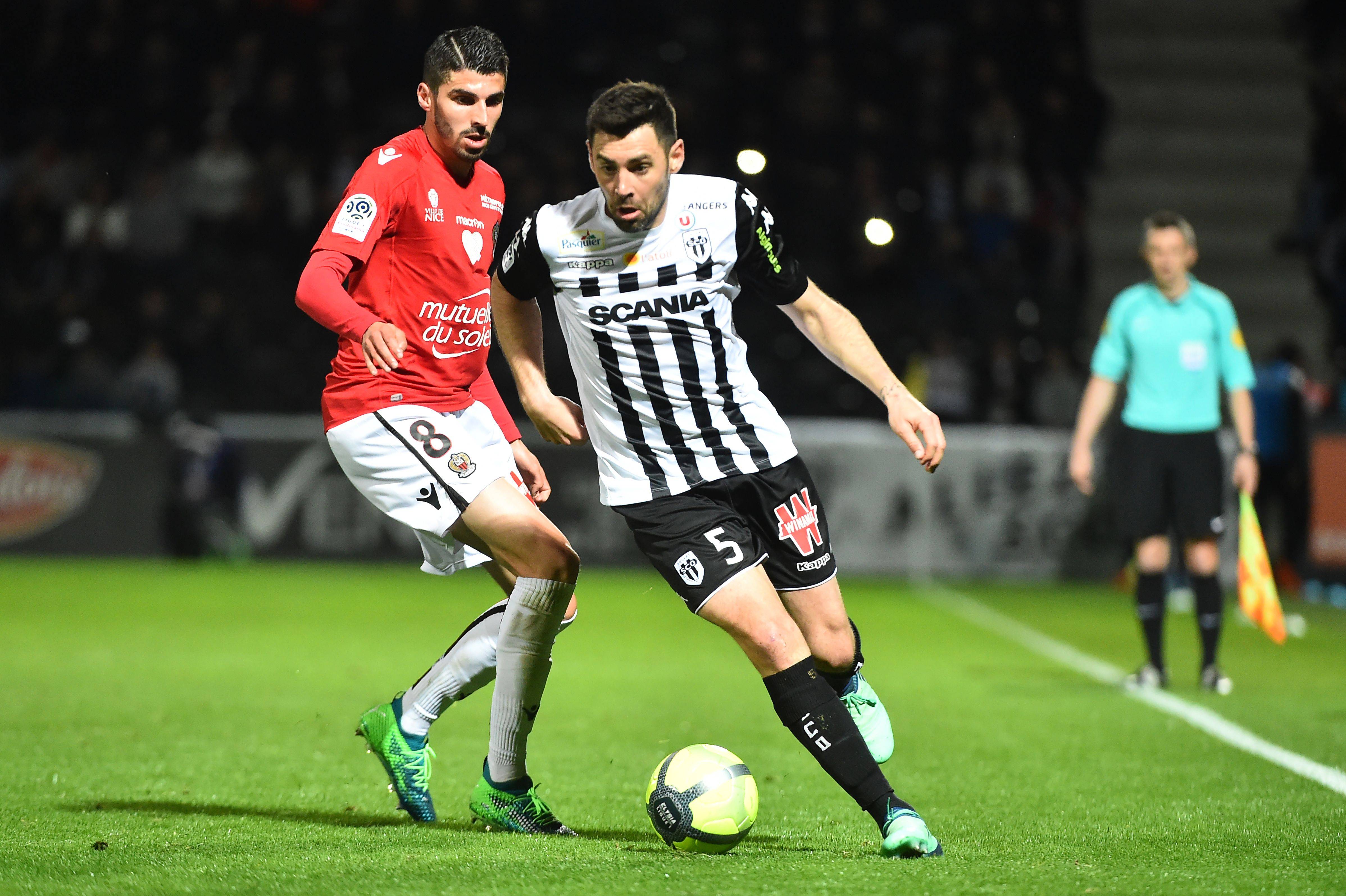 巴黎圣日耳曼客场大胜里昂,稳固领先优势的简单介绍 巴黎圣日耳曼客场大胜里昂,稳固领先优势的简单介绍