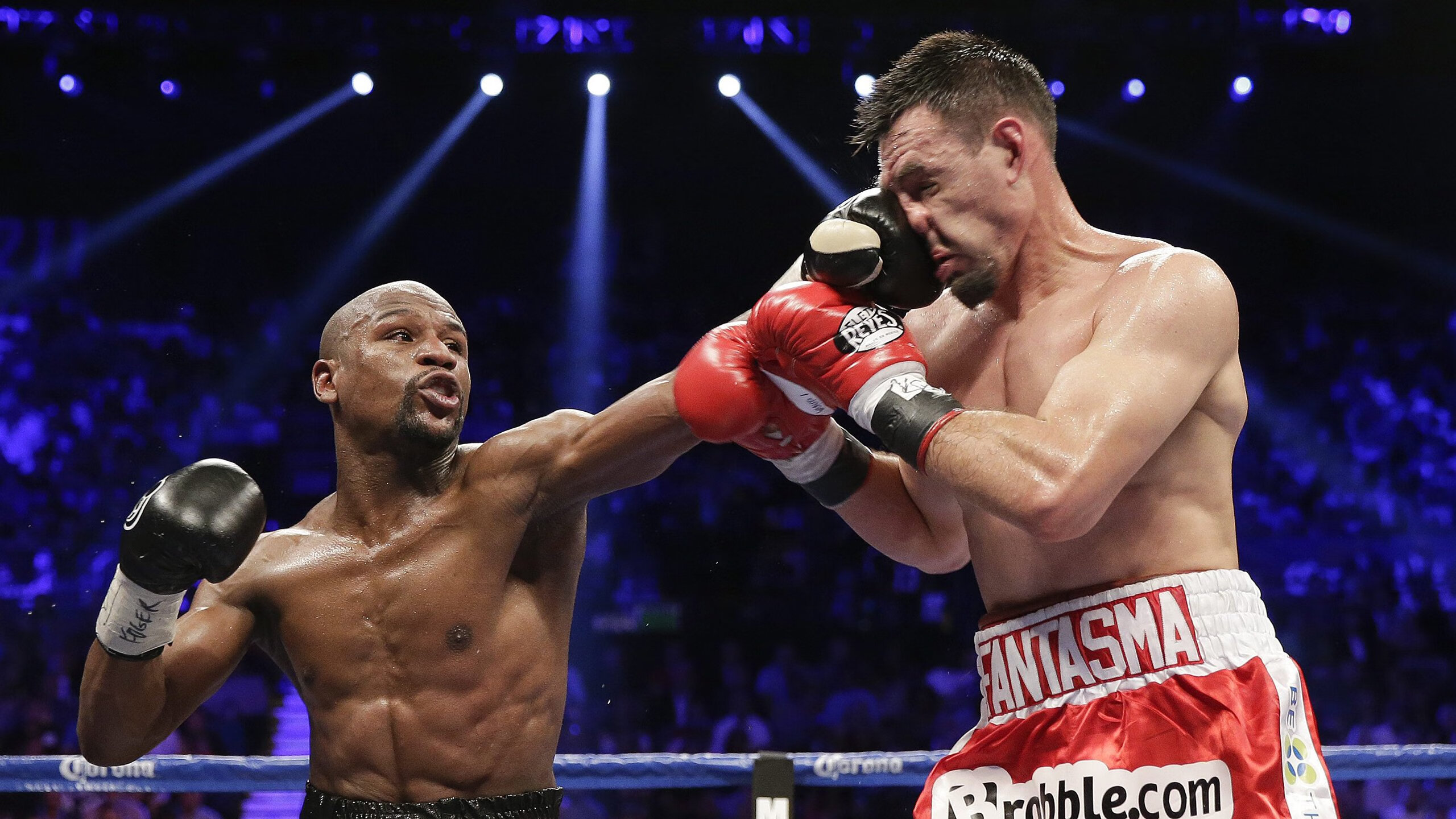 东决关键战之夜,戈麦斯赛后评分拉满,一战封神的背后