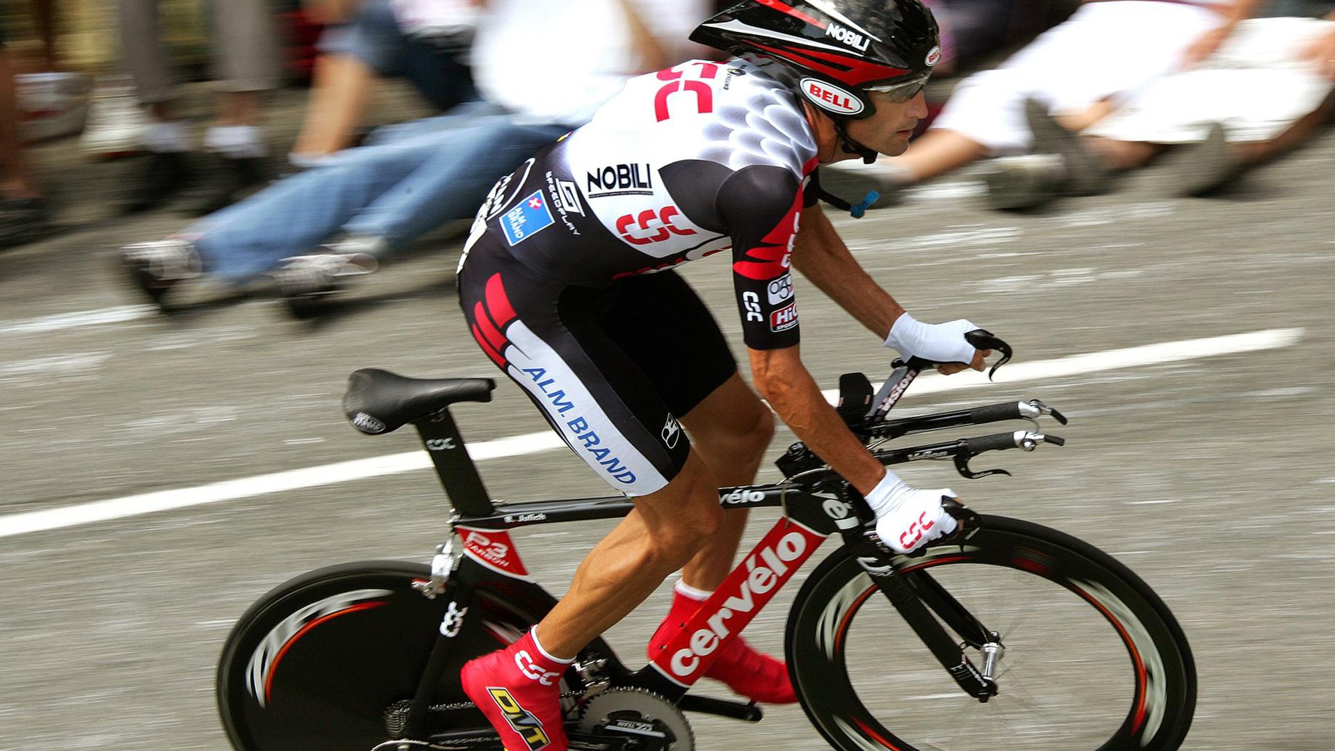 字母哥跨洋带队，广厦主场憾负独行侠，一场跨越篮球文化的对决